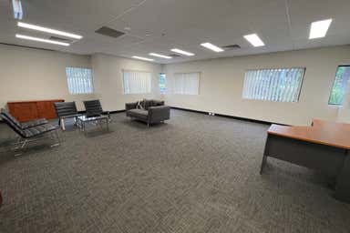 building 1 c, 2404 Logan Road Eight Mile Plains QLD 4113 - Image 4