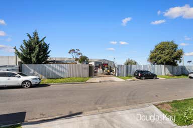 52 & 54 Spalding Avenue Sunshine North VIC 3020 - Image 4