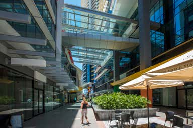 2013/5 Lawson Street Southport QLD 4215 - Image 3