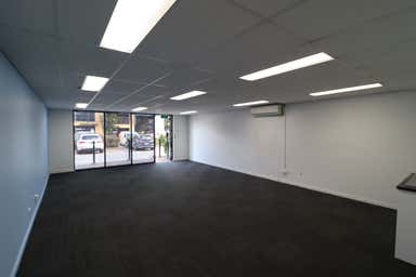 5/1-5 Gardner Court Wilsonton QLD 4350 - Image 4