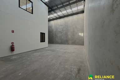 7/32 Rockfield Way Ravenhall VIC 3023 - Image 4