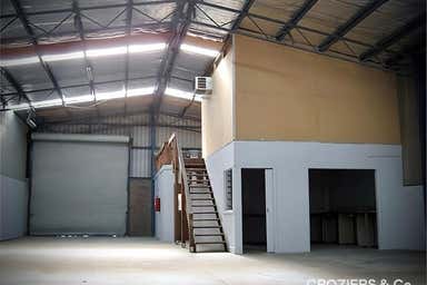 2/5 Trawalla Avenue Thomastown VIC 3074 - Image 3