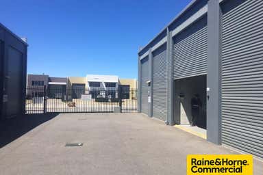 Unit 3 / 25 Tacoma Circuit Canning Vale WA 6155 - Image 4