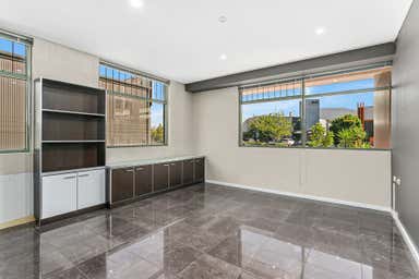 1/51 Montague Street North Wollongong NSW 2500 - Image 3
