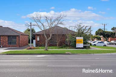 5 Codrington street Cranbourne VIC 3977 - Image 3