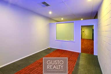 2/8 Yampi Way Willetton WA 6155 - Image 3