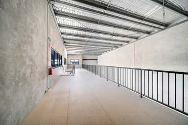 4/4 Lenco Crescent Landsborough QLD 4550 - Image 4