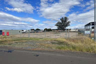 2/1L Freight Drive Dubbo NSW 2830 - Image 3