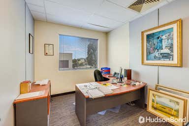 10/13 Walkers Road Nunawading VIC 3131 - Image 3