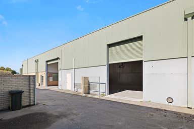 Unit 2, 5 Harvard Way Canning Vale WA 6155 - Image 4