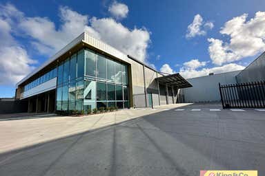 4/31 Ron Parkinson Crescent Corbould Park QLD 4551 - Image 3