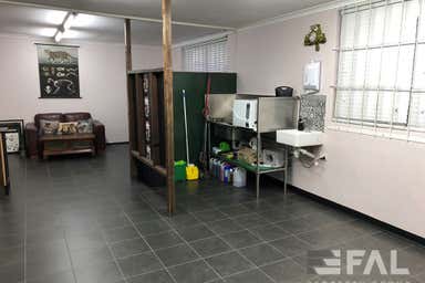 Suite  J, 399 Honour Avenue Graceville QLD 4075 - Image 3