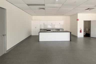 1/357 Gympie Road Strathpine QLD 4500 - Image 3