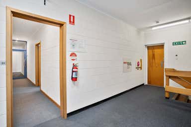 6/17 Magnet Court Sandy Bay TAS 7005 - Image 3