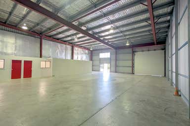 1/12 Roseanna Street Clinton QLD 4680 - Image 4