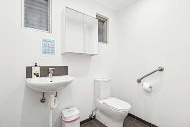 2/15 Nile Street Glenelg SA 5045 - Image 3