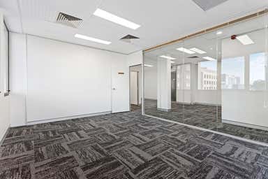 Third Floor, 7/52 Davenport Street Southport QLD 4215 - Image 4