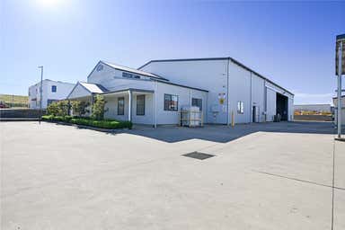 76 Astill Drive Orange NSW 2800 - Image 3