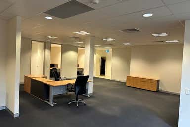 2/142 Stirling Highway Nedlands WA 6009 - Image 4