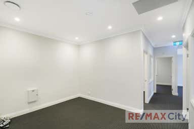 102 Waterworks Road Ashgrove QLD 4060 - Image 4