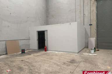 8/23-25 Bluett Drive Smeaton Grange NSW 2567 - Image 3