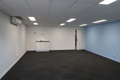 5/1-5 Gardner Court Wilsonton QLD 4350 - Image 3