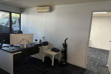 1/17-19 Steel Street Capalaba QLD 4157 - Image 4