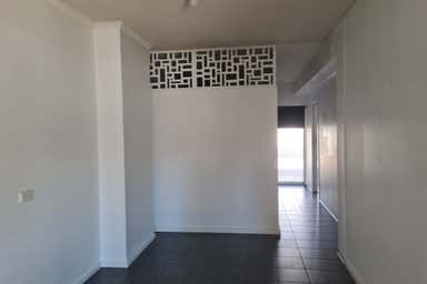 18/2 Euston Walk Mawson Lakes SA 5095 - Image 4