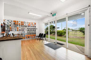 4/1 Rene Street Noosaville QLD 4566 - Image 4