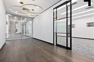 135/15 Hall Street Port Melbourne VIC 3207 - Image 4