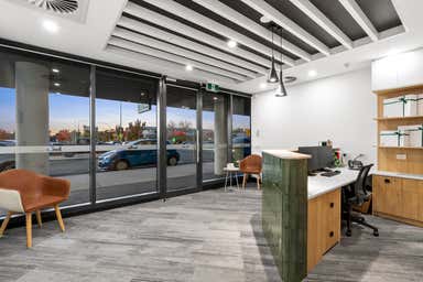 102/2 Henshall Way Macquarie ACT 2614 - Image 3