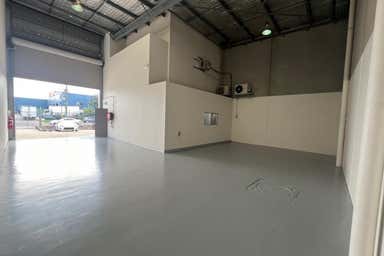 Unit 3, 29-31 Whyalla Place Prestons NSW 2170 - Image 4