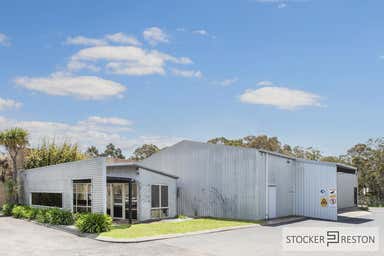 2/11 Auger Way Margaret River WA 6285 - Image 4