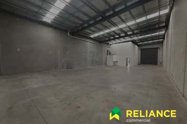 2/120 Eucumbene Drive Ravenhall VIC 3023 - Image 4