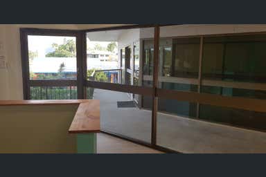 Level 1, Suite 10, 1057 Captain Cook Highway Smithfield QLD 4878 - Image 4