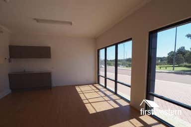 2/37 Piccadilly Circle Joondalup WA 6027 - Image 4