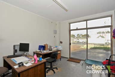 54 Brunel Road Seaford VIC 3198 - Image 4