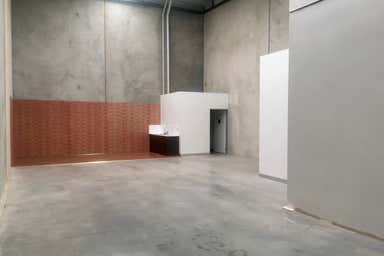 12/22 Makland Drive Derrimut VIC 3026 - Image 3