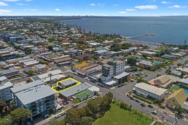 175 Bay Terrace Wynnum QLD 4178 - Image 2