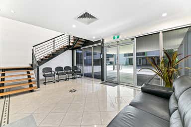 Unit 5, 84-90 Lakewood Boulevard Braeside VIC 3195 - Image 3