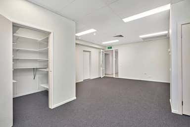 1/95-97 Spence St Portsmith QLD 4870 - Image 4