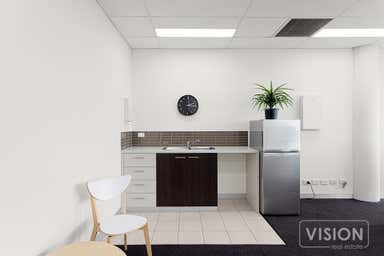 65/574 Plummer Street Port Melbourne VIC 3207 - Image 3