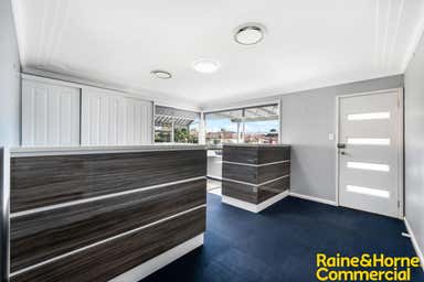 196 Lindesay Street Campbelltown NSW 2560 - Image 4