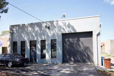 1/7 Fitzgerald Street Ferntree Gully VIC 3156 - Image 3