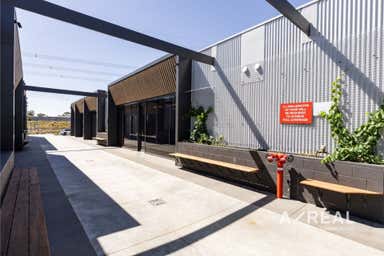 102/43 Danaher Drive South Morang VIC 3752 - Image 3