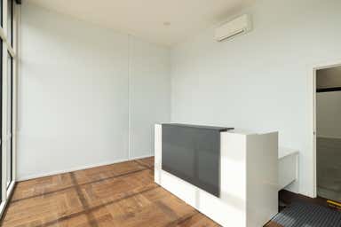 2/1 Shorland Way Cowes VIC 3922 - Image 3