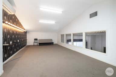 1/37 Grandlee Drive Wendouree VIC 3355 - Image 3