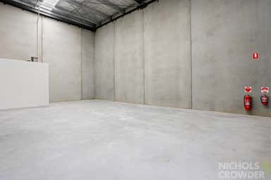 13 Treasure Court Cranbourne West VIC 3977 - Image 4