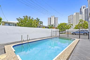 33 Leonard Avenue Surfers Paradise QLD 4217 - Image 4