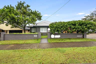 134 Queen St Southport QLD 4215 - Image 3